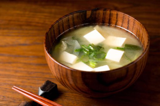 Japanse soep met tofu